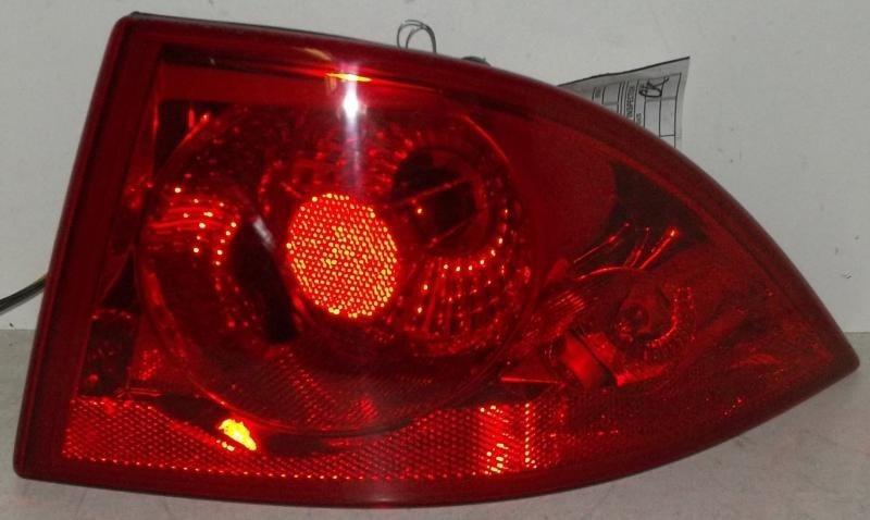 2006-2011 lucerne passenger tail light qtr mtd 1230124