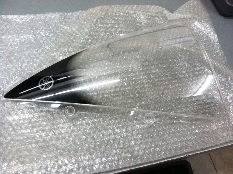 Yamaha r1 oem windscreen