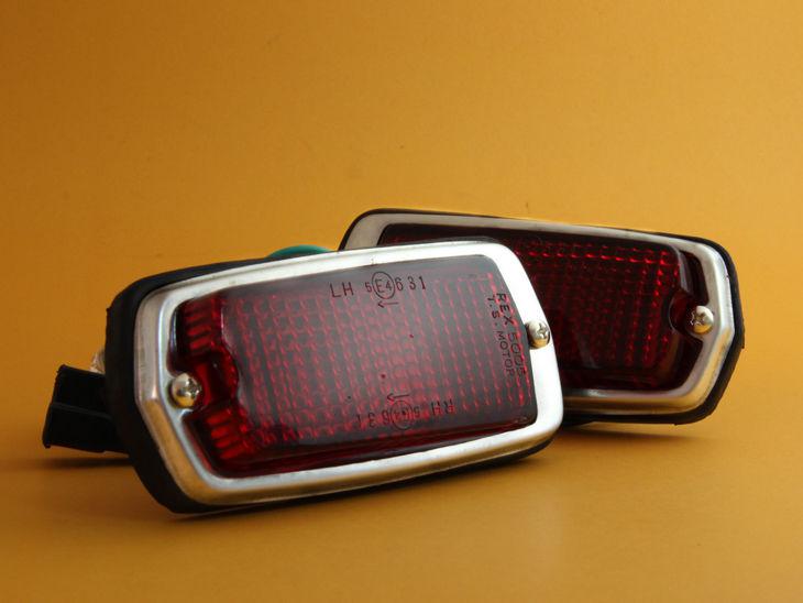 Datsun fairlady z  240z 260z 280z 510 sidemarker lights lh/rh