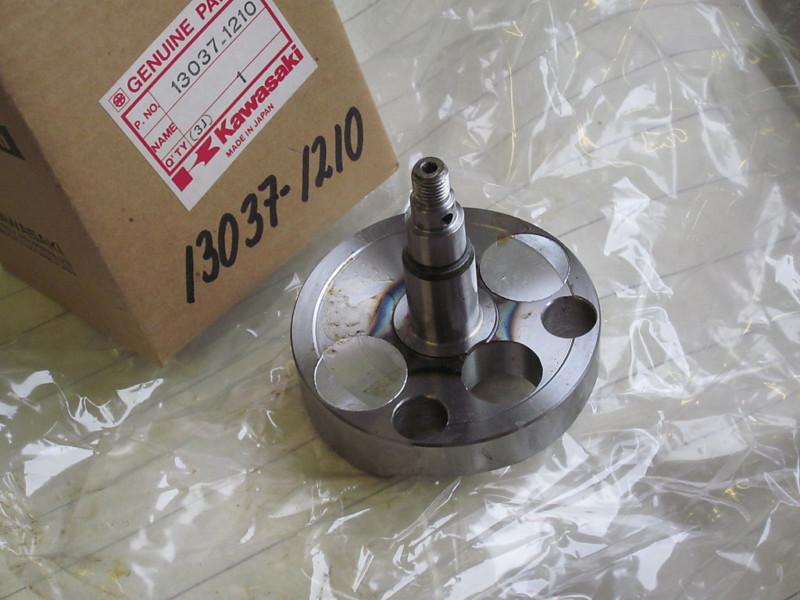 Kawasaki kx125 c1 1984 -84 crankshaft right hand side rh 13037-1210 nos