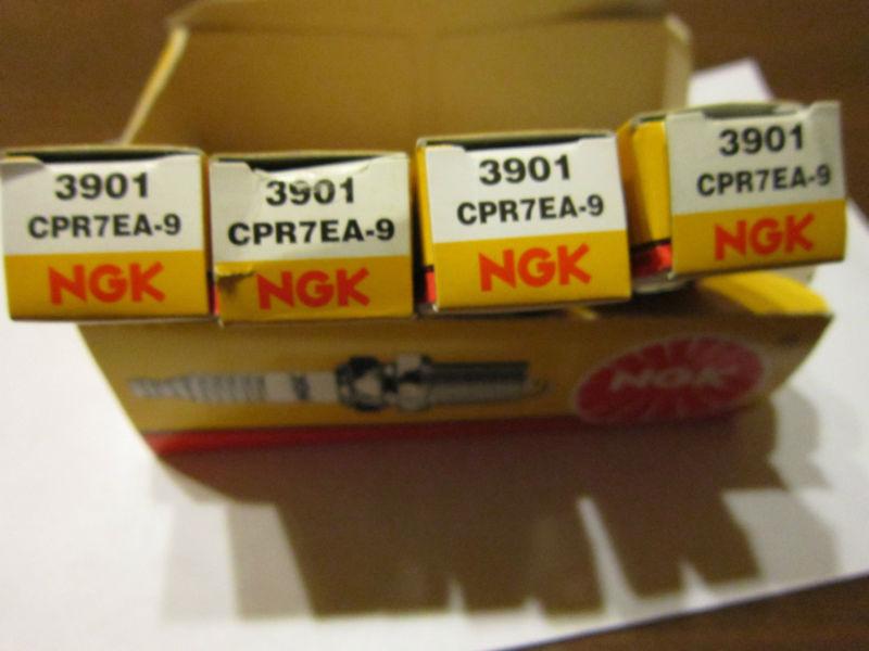  4 qty  new ngk spark plugs 3901 cpr7ea 9  motorcycle atv lot pack 