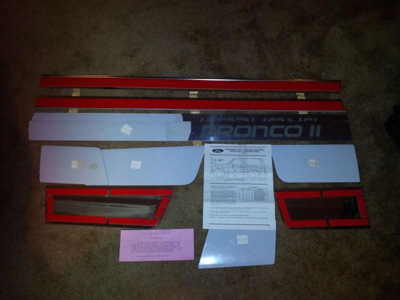 Rare new nos oem ford bronco ii side molding set stainless steel body kit set