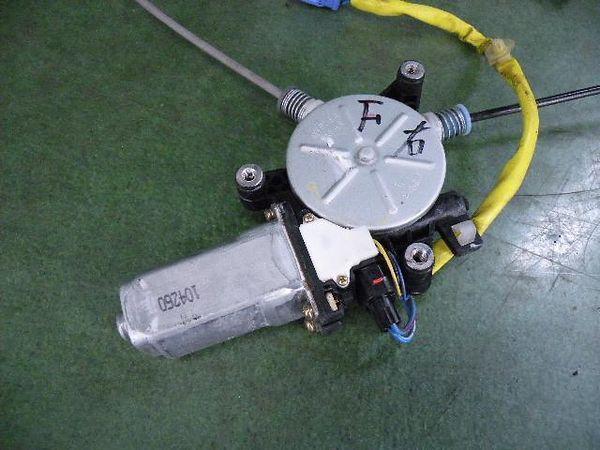 Honda stream 2001 front right door regulator [4713120]