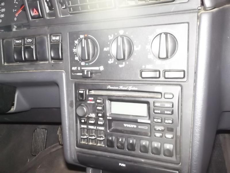 Radio/stereo for 96 97 volvo 850 ~ recvr am-fm-cass-cd player sc-815