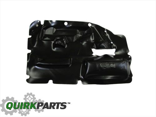 02-04 jeep grand cherokee front left side drivers door insulator mopar genuine