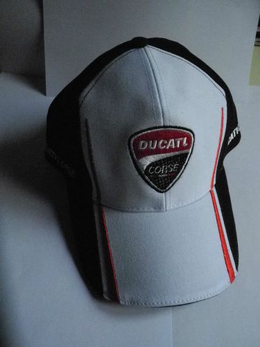 Genuine ducati corse  cap hat  shield logo on black white red 987684871