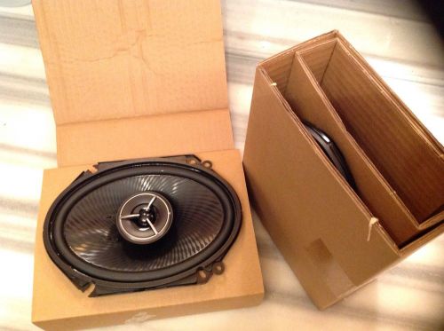 **** kenwood 6x8&#034; speakers, kfc-x683c 180watts****