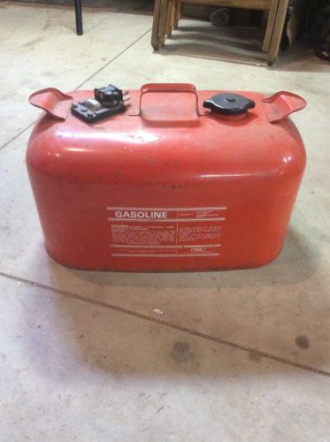 Vintage omc envinrude johnson 6 gallon metal outboard motor gas fuel tank