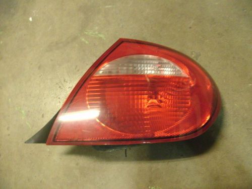 2005 dodge neon rh taillight bezel housing