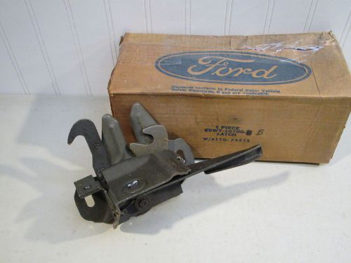 Nos 1969 mercury cougar hood latch...new in ford box