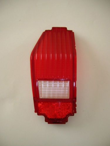 1971 -1972 vega station wagen (lh) taillight (805)