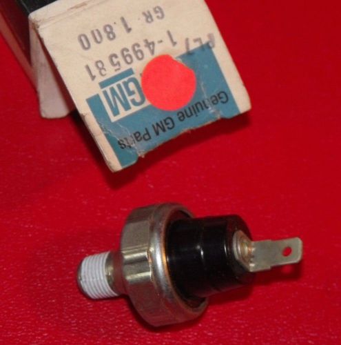 Nos new gm 1976-1979 buick oldsmobile pontiac oil pressure switch 499581