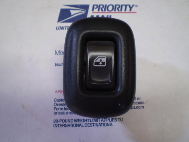 02 03 04 05 chevy trailblazer rear window power control switch oem