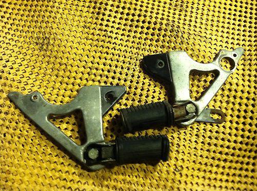 1976 yamaha xs650 xs 650 standard rear foot pegs 76