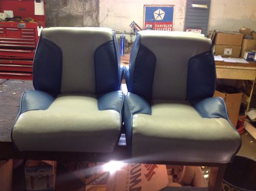 Folding jump seats