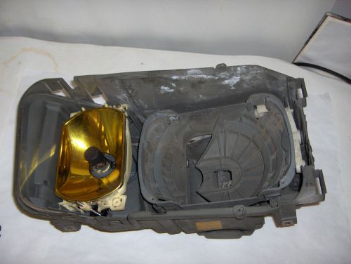 Mercedes benz 1983 head lamp 300 series right side original part