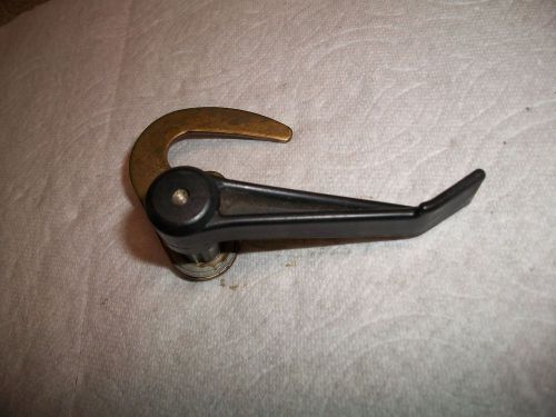 2003 johnson evinrude 25hp outboard motor hood lock latch