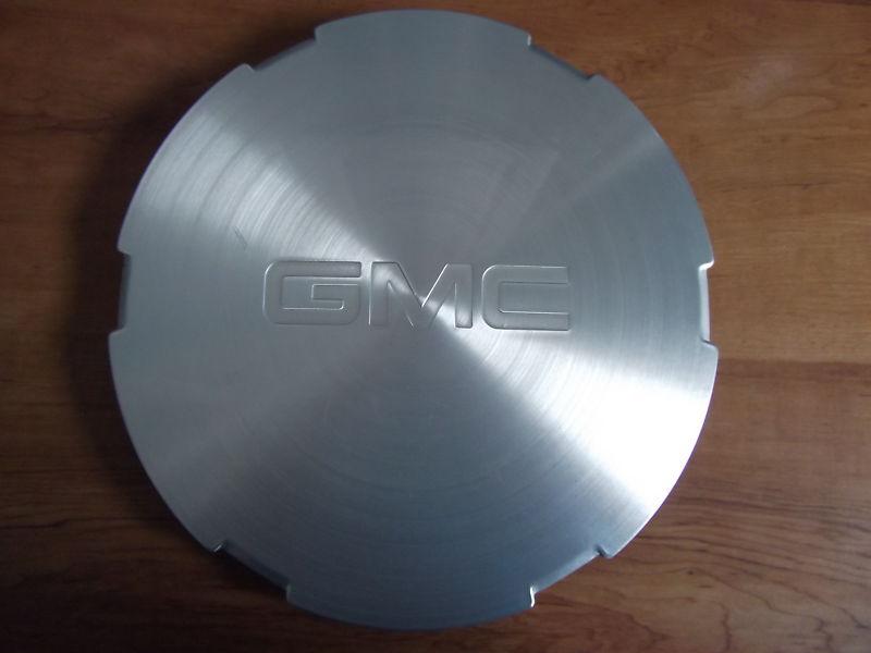 Gmc yukon sierra center hub cap caps hubcap 2003-2007