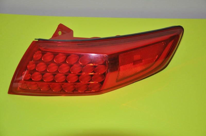 03-08 infinity fx35 oem rh-passenger tail light **red**