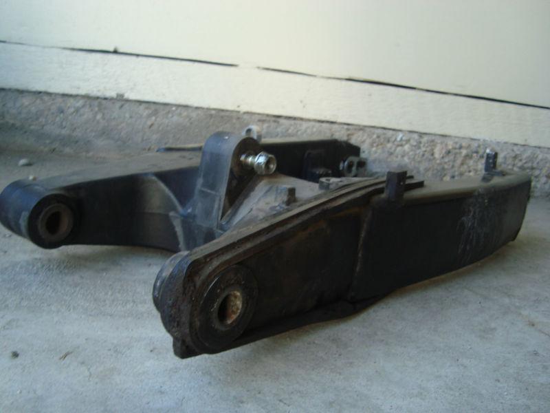 Honda cbr 600 f4i, 2003 - rear swing arm