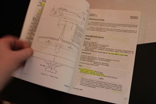 Cessna pilot information manual 152  1983 - book