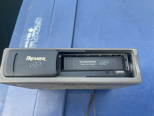 Pioneer compact disc premier 6 disc magazine changer cdx-p626s