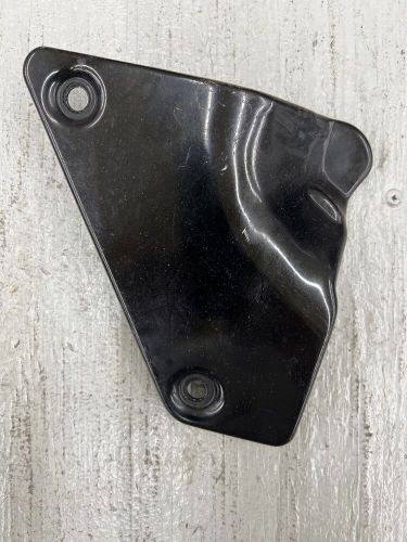 2001 suzuki marauder vz800 oem right side frame cover