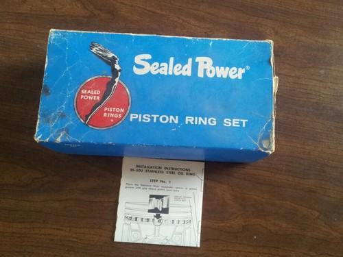 New vintage sealed power  9123x std piston ring set 