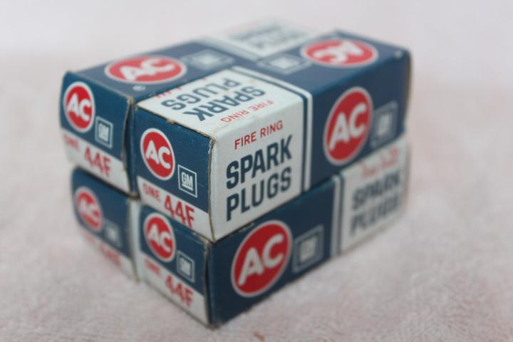 Ac delco 44f spark plug - set of 4 - new