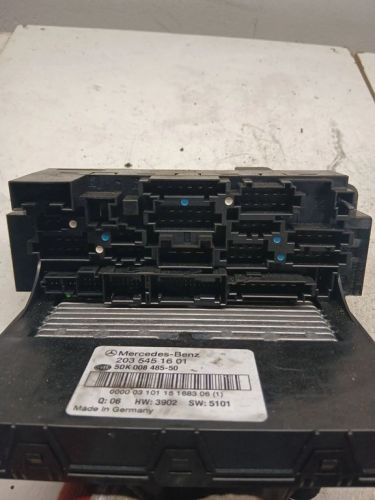 Mercedes-benz c w203 2003 fuse box set 2035451601 nic15863