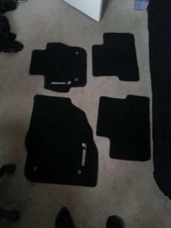 Mazada 3 floor mats black