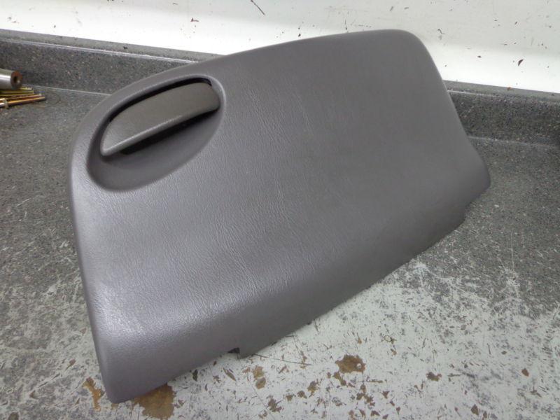 Ford expedition f150  gray interior glove box  cover  trim grey 97-02