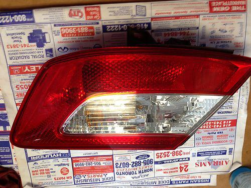 2006 honda civic tail light 