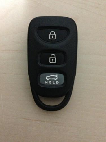 Hyundai 4 button keyless remote fob  fcc id: pinha-t008  ic: 4018a-hat008
