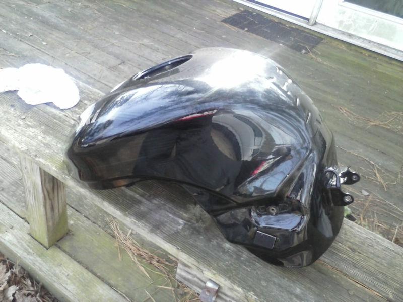 2007 - 2008 kawasaki zx6r special edition black gas tank stunt track