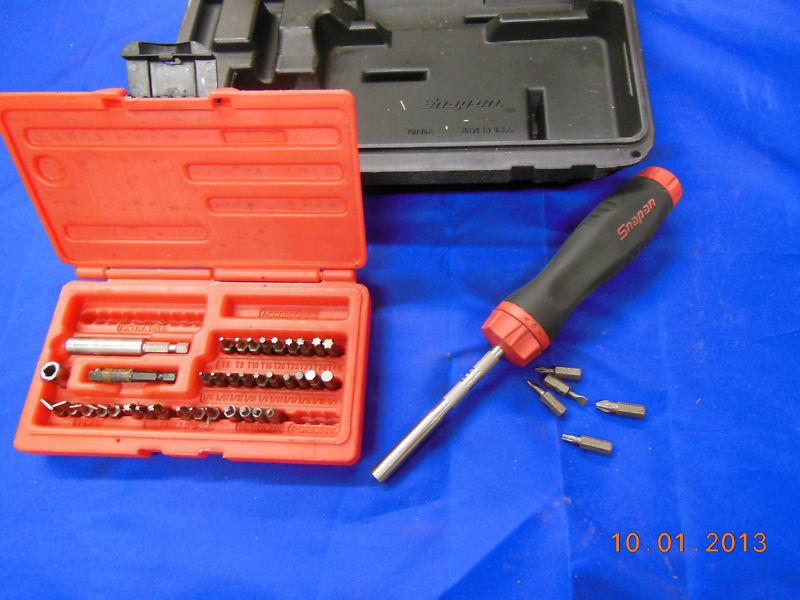 Snap on ratcheting screwdriver set