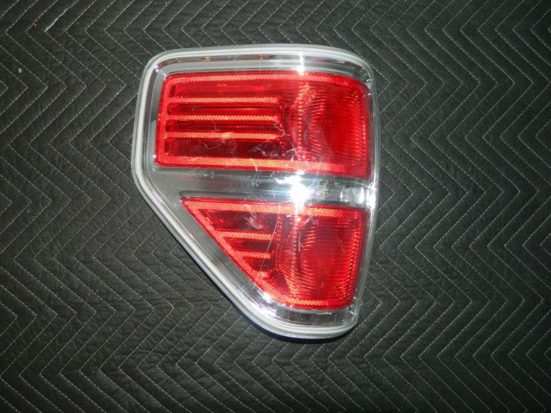 Oem 2009-2012 ford f150 (chrome) left/driver side tail light assembly