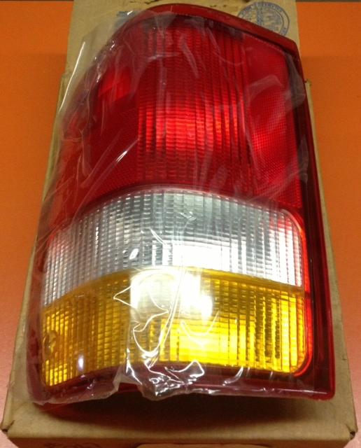 F37z-13405-a ford rear combination tail lamp lh left side 1993-1997 ranger f37b-