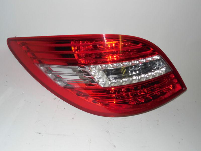 2011 2012 mercedes r350 oem left tail light nice! 