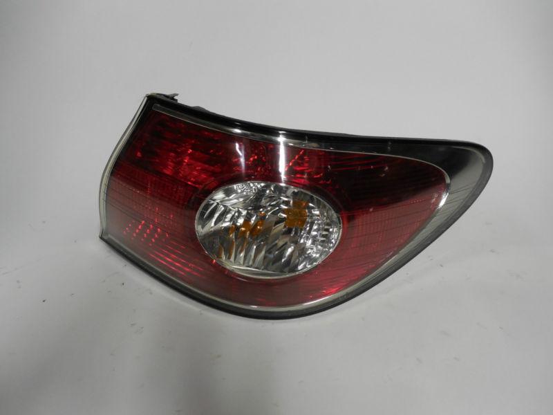 02 03 04 lexus es300 oem right tail light nice!