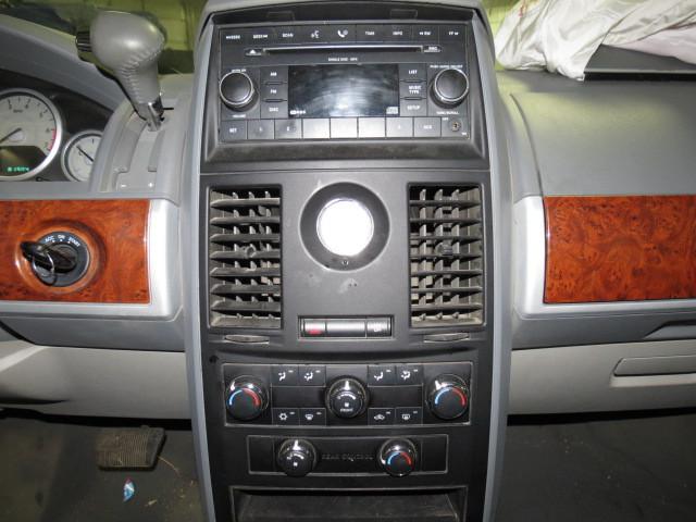 2008 chrysler town & country radio trim dash bezel 2578786