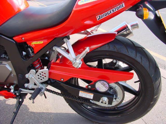 Hyosung gt125r gt250r gt650r rear wheel hugger red or black