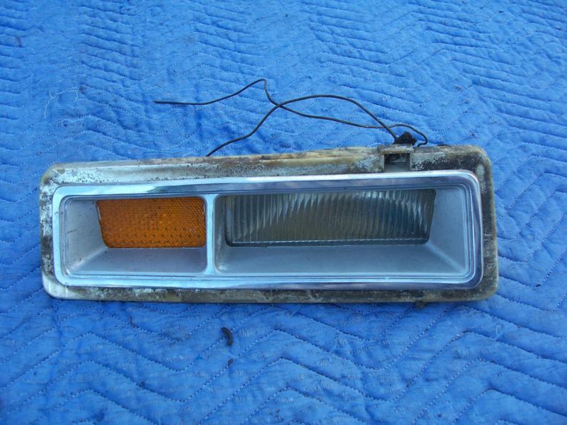 1978 mark v right side marker clearance turn light front oem used wear orig 1979