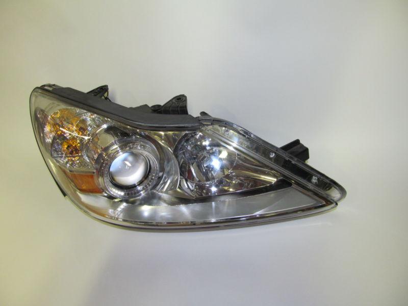 09 2010 hyundai genesis oem right halogen headlight nice! 