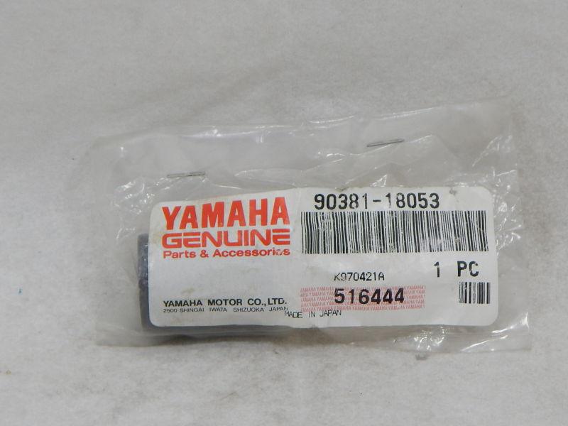 Yamaha 90381-18053 bushing *new