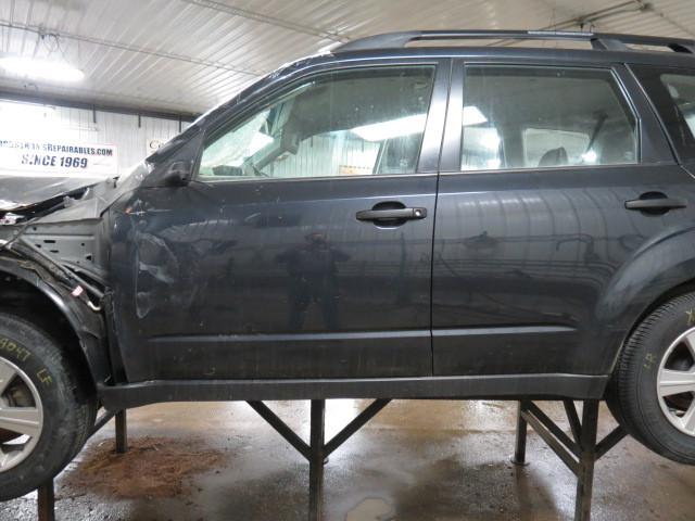 2011 subaru forester door latch driver left front 2484606