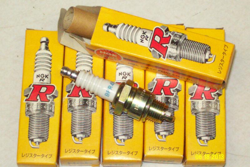 Bpr4hs ngk  spark plug's nos honda nc-50 suzuki lt-50 yamaha pw-50