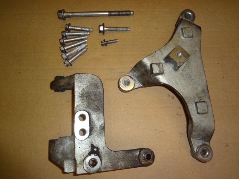 2003 - 2004 mustang svt cobra 4.6 alternator bracket & bolts sku# j121 