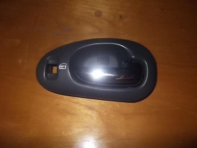 1999-2004 concord lhs 300m 4d front passengers door handle