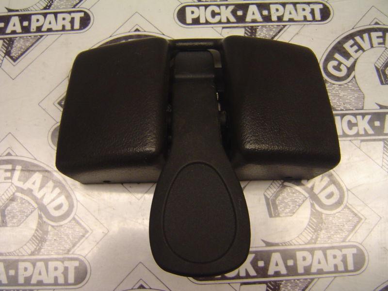 05-12 c6 corvette ls2 ls3 ls7 oem removable roof latch 